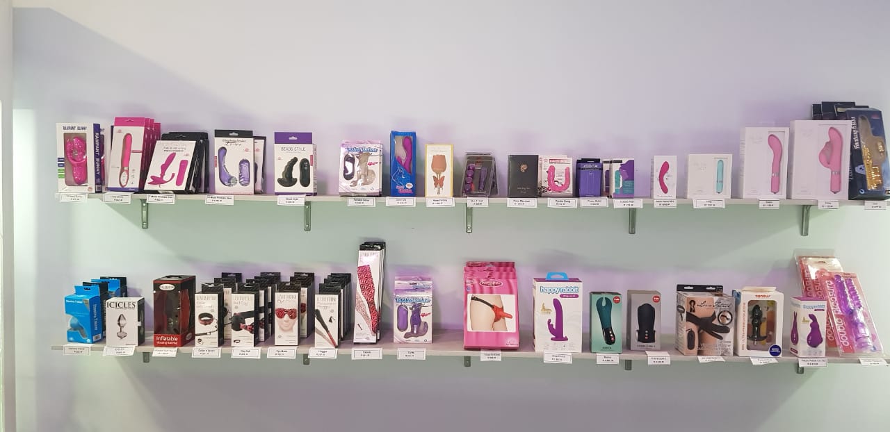 Check Out V-Unique Favourites Sex Toys Online for Men and Women – V
